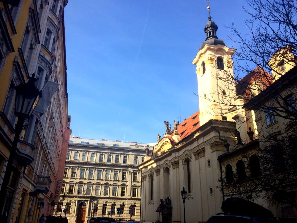 Základní škola náměstí Curieových